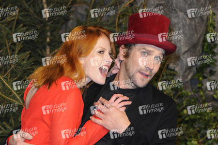 Peer Kusmagk mit Freundin Isabella Recke