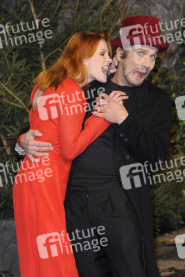 Peer Kusmagk mit Freundin Isabella Recke