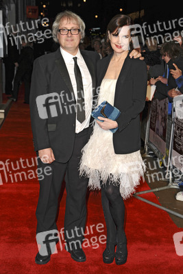 Elizabeth McGovern mit Begleitung