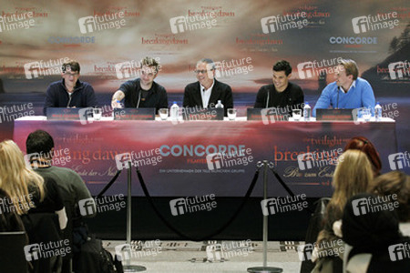 Wyck Godfrey, Robert Pattinson, Bill Condon, Taylor Lautner, Steven Gätjen