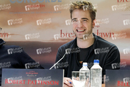 Robert Pattinson