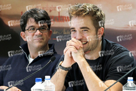 Wyck Godfrey, Robert Pattinson