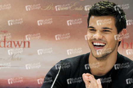 Taylor Lautner