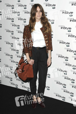 Jade Williams / Sunday Girl