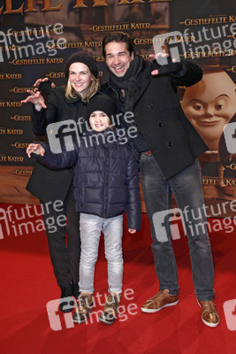 Denise Zich, Andreas Elsholz mit Sohn