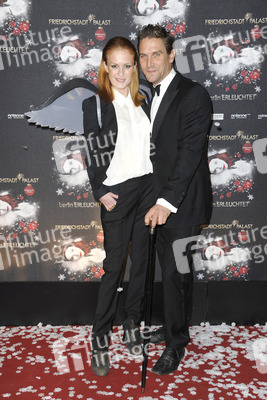 Peer Kusmagk mit Freundin Isabella Recke