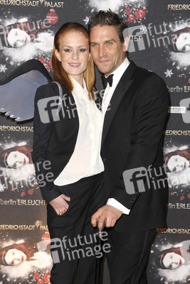 Peer Kusmagk mit Freundin Isabella Recke