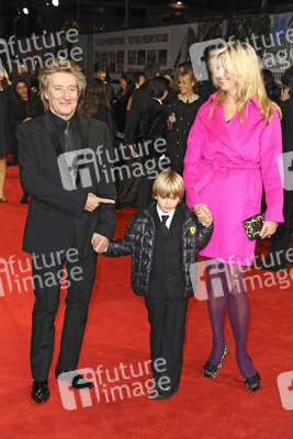 Rod Stewart mit Gattin Penny Lancaster und Sohn