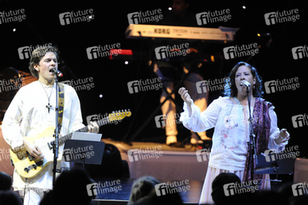 Paddy Kelly, Kathy Kelly (Kelly Family)