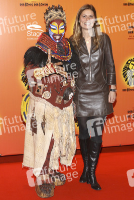 Fuhti Mhlongo, Sarah Wiener