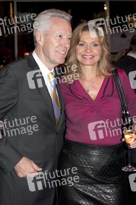 Egon F. Freiheit, Maren Gilzer