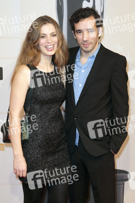 Hans Van Nuffel mit Begleitung