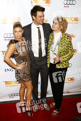 Fergie (The Black Eyed Peas), Josh Duhamel mit Mutter Bonny Duhamel