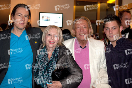 Rolf Eden mit Söhnen Marco Walter und Maurice und Tochter Erit