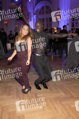 Bahar Kizil (Monrose), Papis Loveday