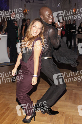 Bahar Kizil (Monrose), Papis Loveday