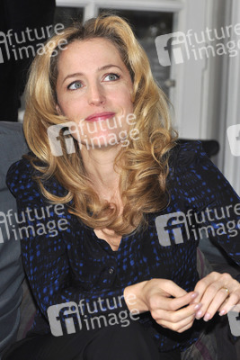 Gillian Anderson