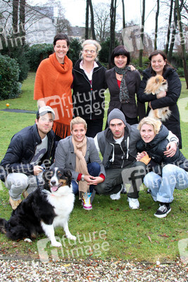 Hilla Fitzen (Redaktion), Heikedine Körting (Produktion & Regie), Katrin McClean (Buch), Regina Henel und die Sprecher: Jannik Endemann (Dick), Theresa Underberg (Anne), Ivo Möller (Julian), Alexandra Garcia (George)