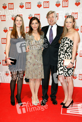 Alexandra von Rehlingen mit Ehemann Matthias Prinz und Töchtern