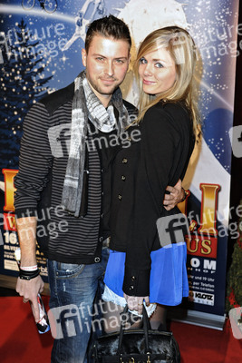 Felix von Jascheroff mit Freundin Lisa Steiner