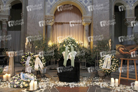 Sarg mit Johannes Heesters