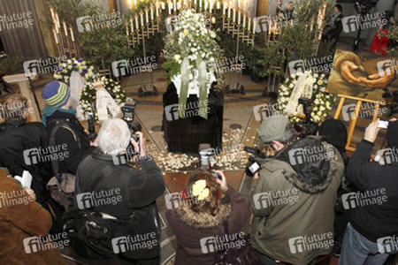 Sarg mit Johannes Heesters