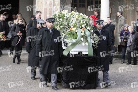 Sarg mit Johannes Heesters