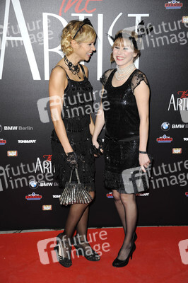 Nina-Friederike Gnädig, Jasmin Schwiers