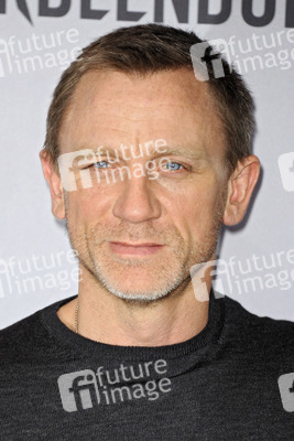 Daniel Craig