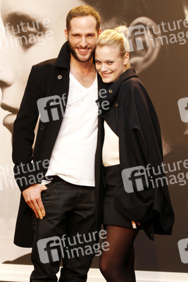 Lee Rychter mit Freundin Leonie Jung