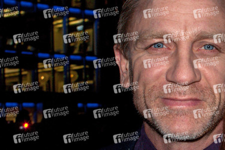 Daniel Craig