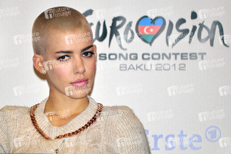 Alina Süggeler (Frida Gold)