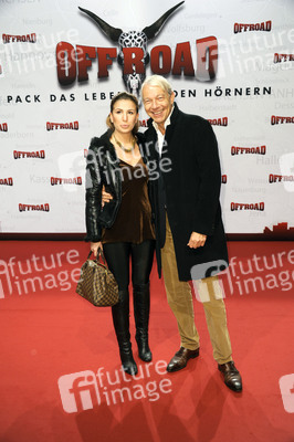 Jo Groebel mit Begleitung Friederike