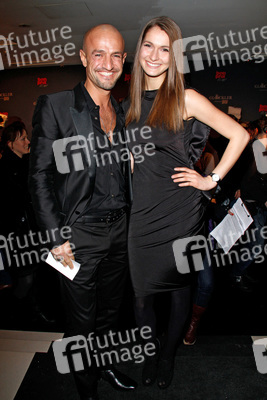 Peyman Amin mit Freundin Miriam Mack