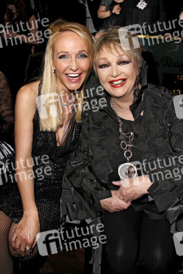 Kristina Bach, Barbara Schöne