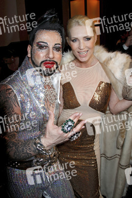 Harald Glööckler, Sarah Kern