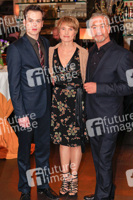 Florian Bartholomäi, Karoline Eichhorn, Klaus J. Behrendt