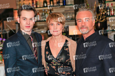 Florian Bartholomäi, Karoline Eichhorn, Klaus J. Behrendt