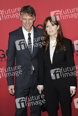 Claus-Dietrich Lahrs, Julianne Moore