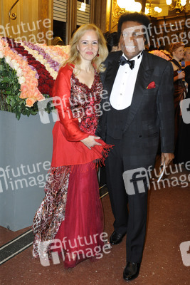 Roberto Blanco mit Freundin Luzandra Strassburg