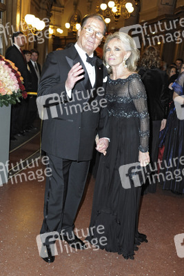 Roger Moore mit Gattin Kristina Tholstrup