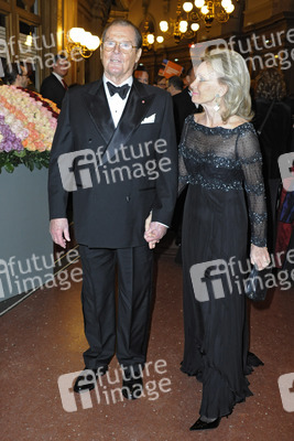 Roger Moore mit Gattin Kristina Tholstrup