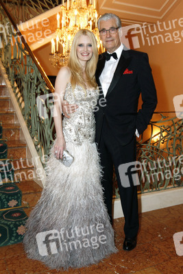 Mirja du Mont, Sky du Mont