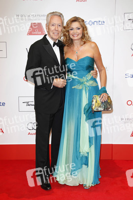 Egon F. Freiheit, Maren Gilzer