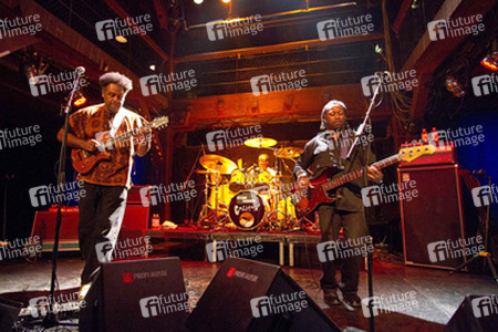 Jean-Paul Bourelly, Will Calhoun, Darryl Jones (Black Stone Raiders)