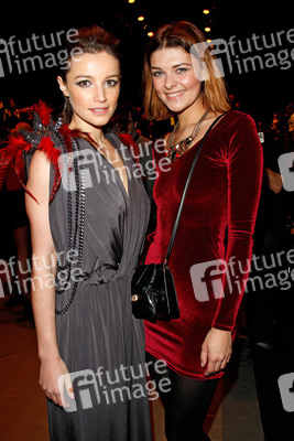 Wanda Badwal, Janina Delia Schmidt