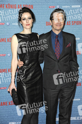 Alexandra Edenborough, Gary Oldman