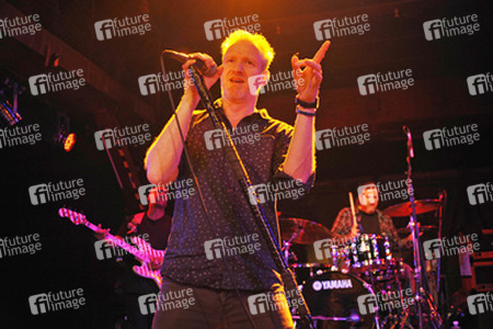 Mark White, Chris Barron, Aaron Comess (Spin Doctors)