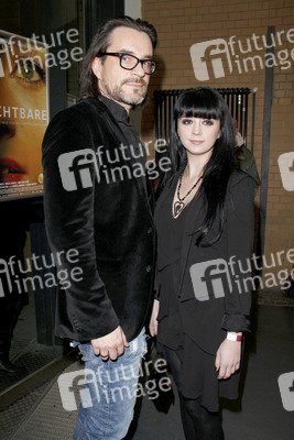 Sotiria 'Ria' Schenk (Eisblume) mit Begleitung