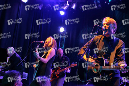 Glenn Slater, Carla Torgerson, Michael Wells, Chris Eckman (The Walkabouts)